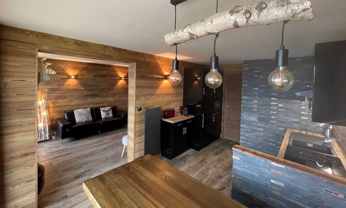 Bergers Apartamento | Apartment in the heart of Alpe d'Huez, sleeps 8, south-facing terrace