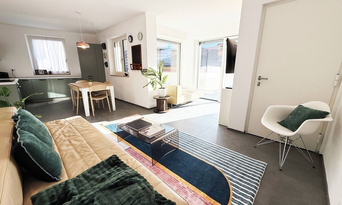 Levico Terme Apartamento | Apartment in the center of Levico with 3 bedrooms, 2 bathrooms, terrace,garage and elevator