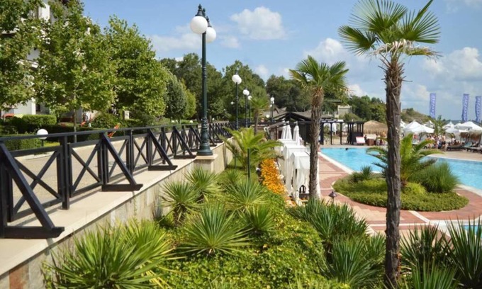 Lozenets Apartamento | Apartment in the picturesque Oasis Resort & Spa