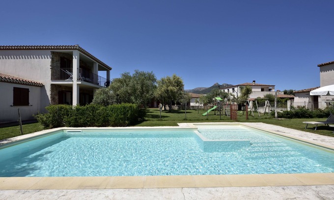 Lotzorai Condominio | APARTMENT IN VILLA