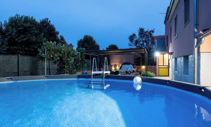 Vodnjan Apartamento | Apartamento en Vodnjan con piscina y jacuzzi
