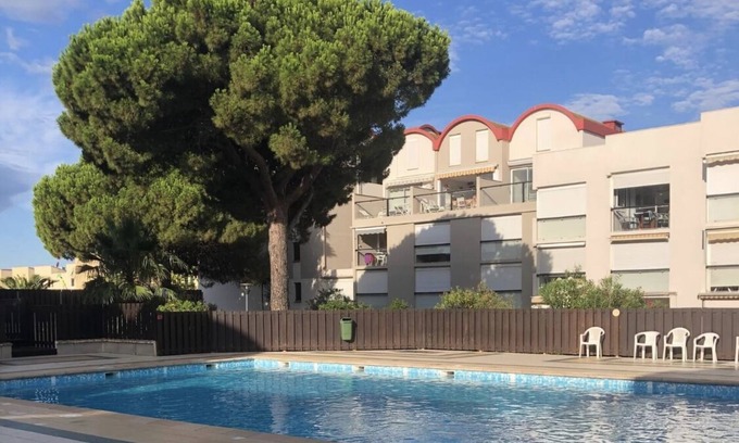 Port Rive Gauche Apartamento | Apartment in wooded residence with swimming pool