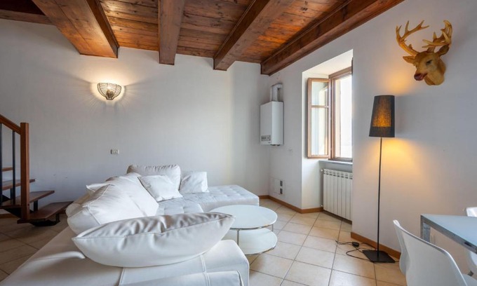 Orta San Giulio Apartamento | Apartment Isola by Interhome