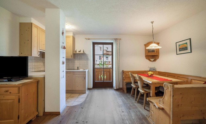 Montechiaro Apartamento | Apartamento "Hof am Schloss Edelweiss" con vistas a la montaña y Wi-Fi