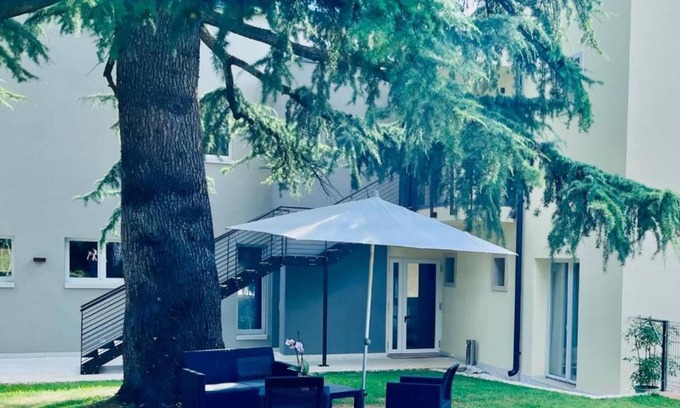 Gargagnago di Valpolicella Apartamento | Apartment 'Akasha' with Shared Terrace, Wi-Fi and Air Conditioning