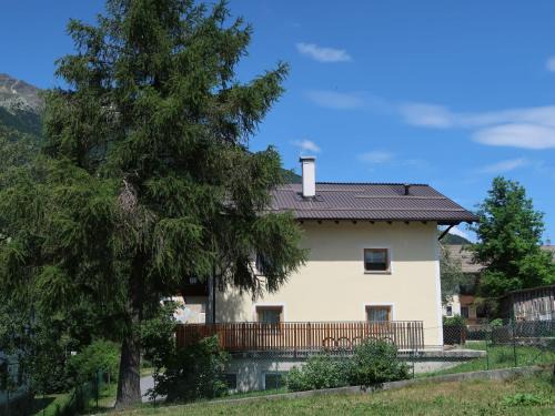 St. Valentin auf der Haide Apartamento | Apartment Nebenhaus Schönblick - SVH112 by Interhome