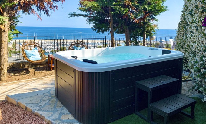 Santo Stefano al Mare Apartamento | Apartment Chiara by Interhome