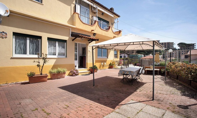Santo Stefano al Mare Apartamento | Apartamento 'Thea' con vistas al mar, Wi-Fi y aire acondicionado