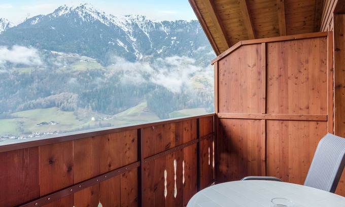 San Leonardo in Passiria Apartamento | Apartamento 'Hofschenke Pfeiftal - Bergwiese' con vistas a la montaña, jardín compartido y Wi-Fi