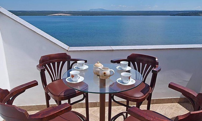 Raslina Apartamento | Apartamento Ivana by Interhome