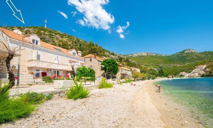 Trstenik Apartamento | Apartamento Jelka by Interhome
