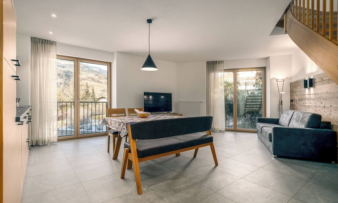 Bressanone Apartamento | Apartamento 'Kanzi' con vistas a la montaña, jardín compartido y Wi-Fi