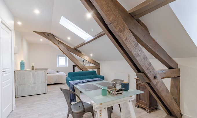 Perigueux Apartamento | Apartamento 'l'Azure' con Wi-Fi