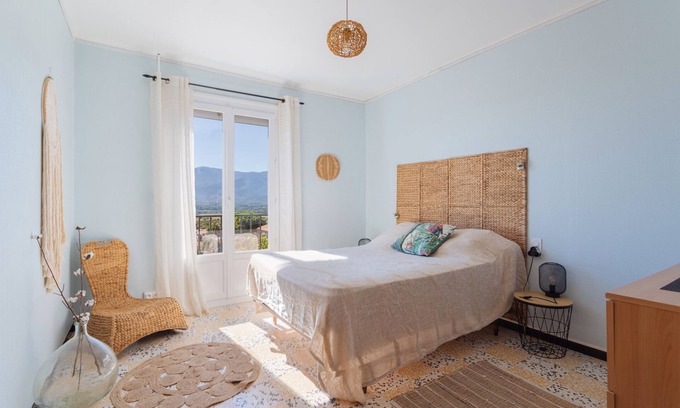 Banyuls-dels-Aspres Apartamento | Apartment 'Les Albères' with Sea View, Wi-Fi and Air Conditioning