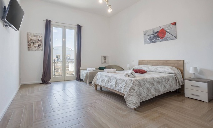 Corso dei Mille - Sant'Erasmo Apartamento | Apartamento 'L'Incanto - Estación Central' con Wi-Fi y aire acondicionado