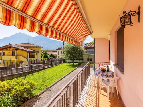 Dongo Apartamento | Apartment La Casa di Bianca by Interhome