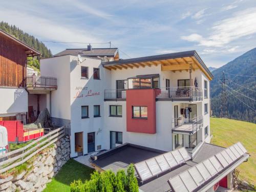 Kappl Apartamento | Apartment La Luna by Interhome