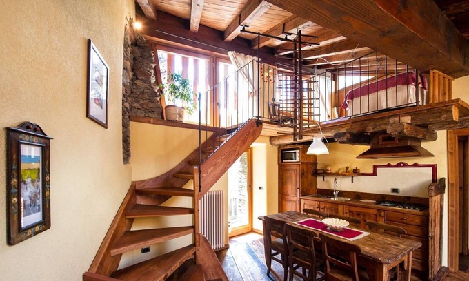 Grand Haury Apartamento | Apartamento "La Méizòn de Felise - Lo Talapan" con vistas a la montaña, jardín compartido y Wi-Fi