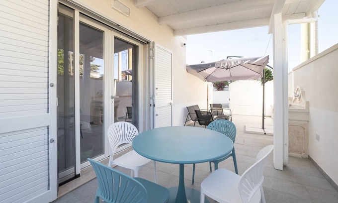 Torre dell'Orso Apartamento | Apartamento 'La Poesia' con terraza privada, Wi-Fi y aire acondicionado