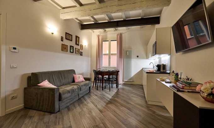 Historic Center Apartamento | Apartamento "La Torre Lunga" ... a un paso de las Dos Torres de Bolonia
