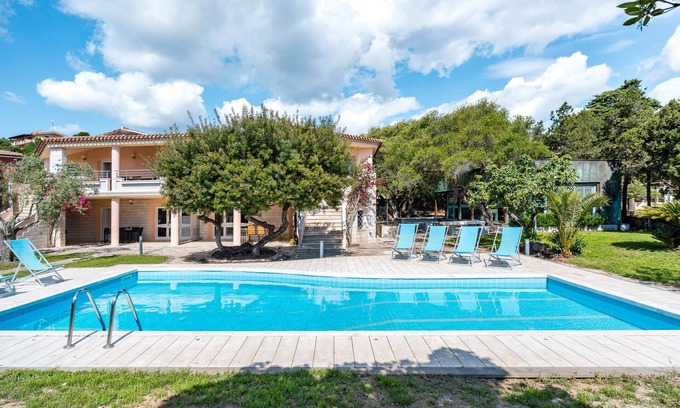 Sas Linnas Siccas Apartamento | Apartamento 'La Vela Arancione' con piscina compartida, Wi-Fi y aire acondicionado