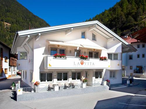 Laengenfeld Apartamento | Apartment La Vita by Interhome