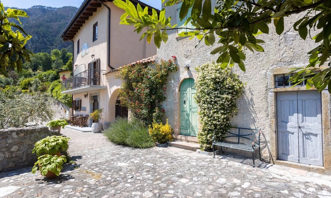 Vesio Apartamento | Apartamento 'Lancillotto' con terraza compartida, jardín compartido y Wi-Fi