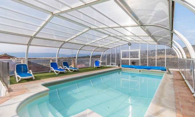 Bellestar Apartamento | Apartamento 'Las Planeras' con vistas a la montaña, piscina compartida y Wi-Fi