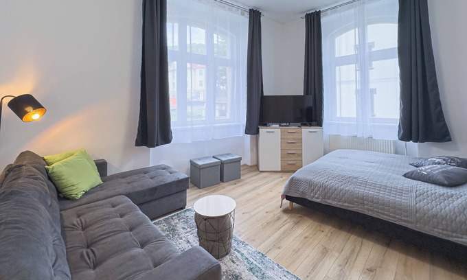Karlovy Vary Apartamento | Apartment LAURA 2 / city centre - new opened April 2024