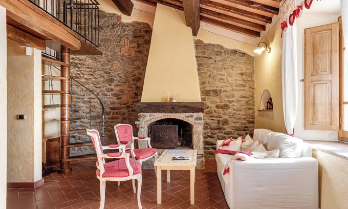 Pian di Sco Apartamento | Apartamento 'Le Balze' con piscina compartida, terraza compartida y Wi-Fi