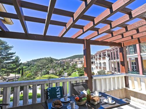 Cap Esterel Apartamento | Apartment Le Belvédère - R4 317 by Interhome