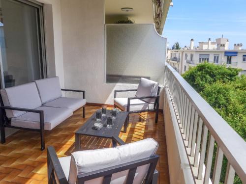 Le Piol Apartamento | Apartment Le Clos tranquille by Interhome