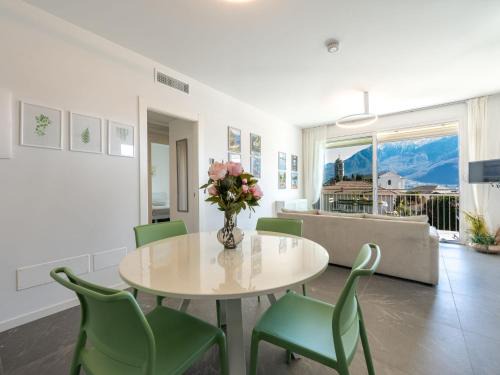 Consiglio di Rumo Apartamento | Apartment Le Lac by Interhome