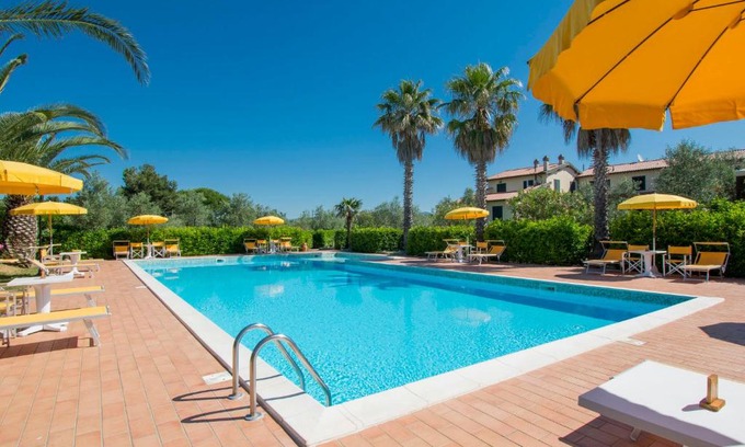 Cecina Apartamento | Apartment Le Macine-2 by Interhome