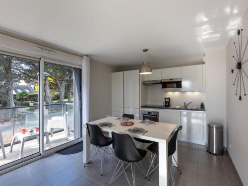 Rotheneuf-Le Pont Apartamento | Apartment Les Cyprès by Interhome