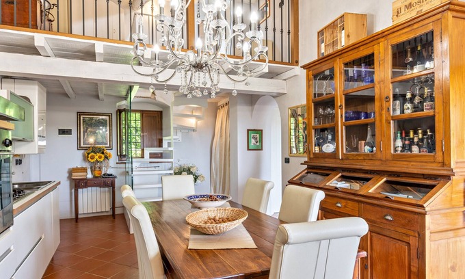 Cola Apartamento | Apartamento Lobram Castel con vistas al lago, piscina compartida y Wi-Fi