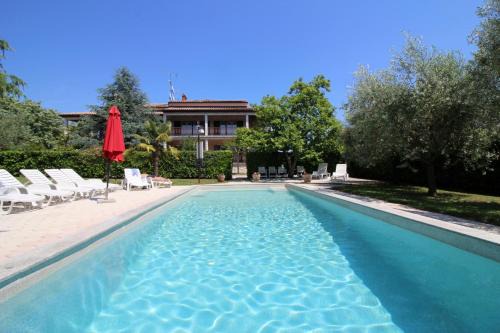 Vrvari Apartamento | Apartment Lorena with pool