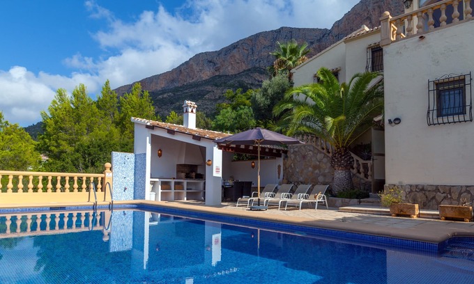 Ermita Apartamento | Apartment Los Pinos - Vistas increíbles con un grupo privado de 10m x 5m