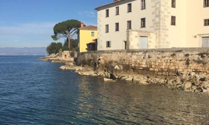Brzac Apartamento | Apartment Magdic - Two Bedroom Apartment with Terrace