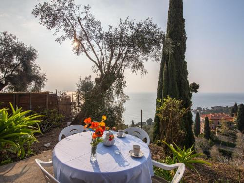 Latte Apartamento | Apartment Margherita by Interhome