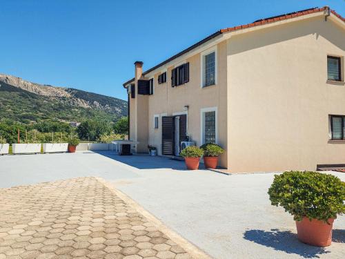 Baska Apartamento | Apartment Marija-1 by Interhome