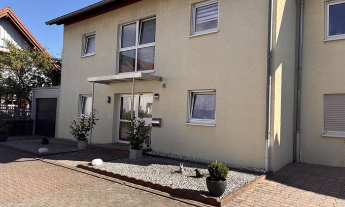 Schwegenheim Apartamento | Apartment Marion's Schmuckkästchen - apartment/apartment, shower and bathtub,