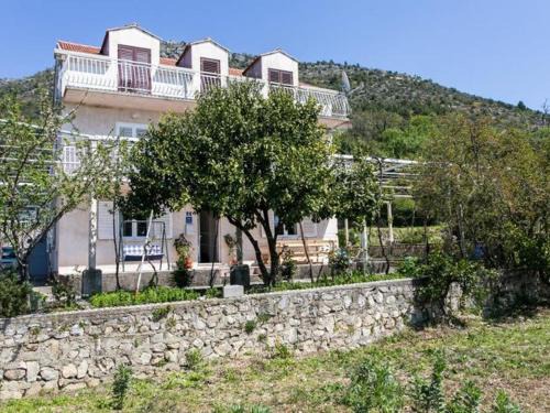 Brsecine Apartamento | Apartment Marko - Three-Bedroom Apartment with Terrace and Sea View Brse ine