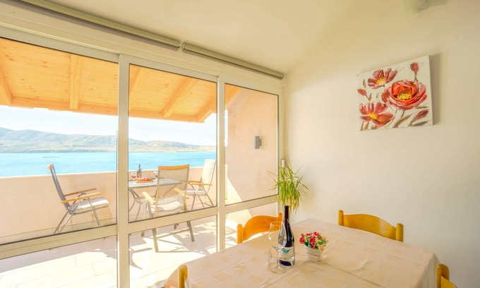 Zubovici Apartamento | Apartment Marva 9 with sea view and free air conditioning