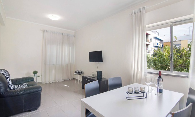 Se Apartamento | Apartamento 'Matinhos House' con balcón, Wi-Fi y aire acondicionado