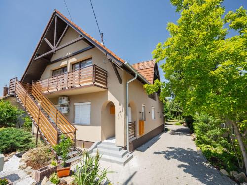 Balatonlelle Apartamento | Apartment May by Interhome