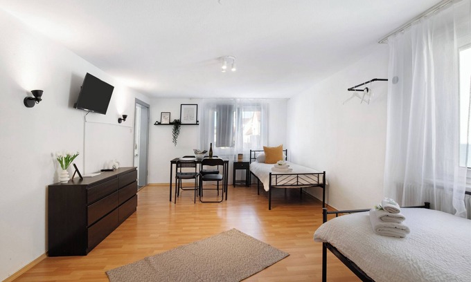Nuertingen Apartamento | Apartamento 'Mb Homes Nürtingen Fewo2' con Wi-Fi