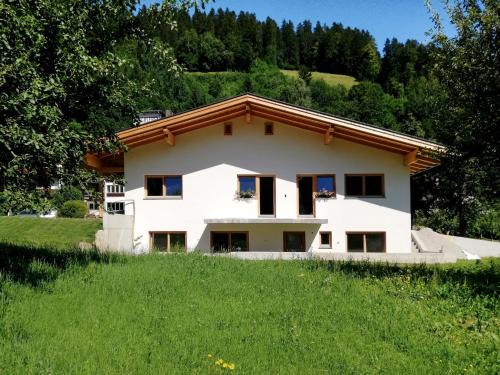 Schwendau Apartamento | Apartment Michi by Interhome