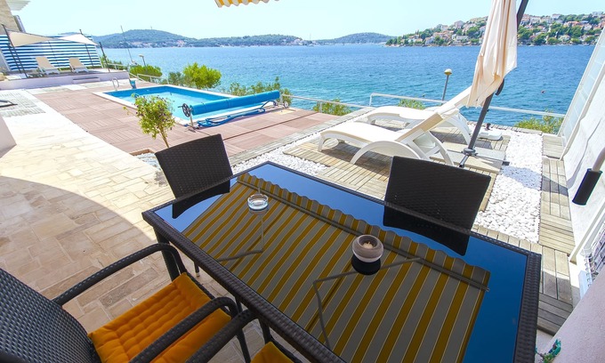Podglavica Apartamento | Apartamento Mirjana (38571-A1) - Rogoznica