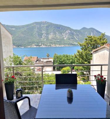 Dobrota Apartamento | Apartment MMP2, Kotor
